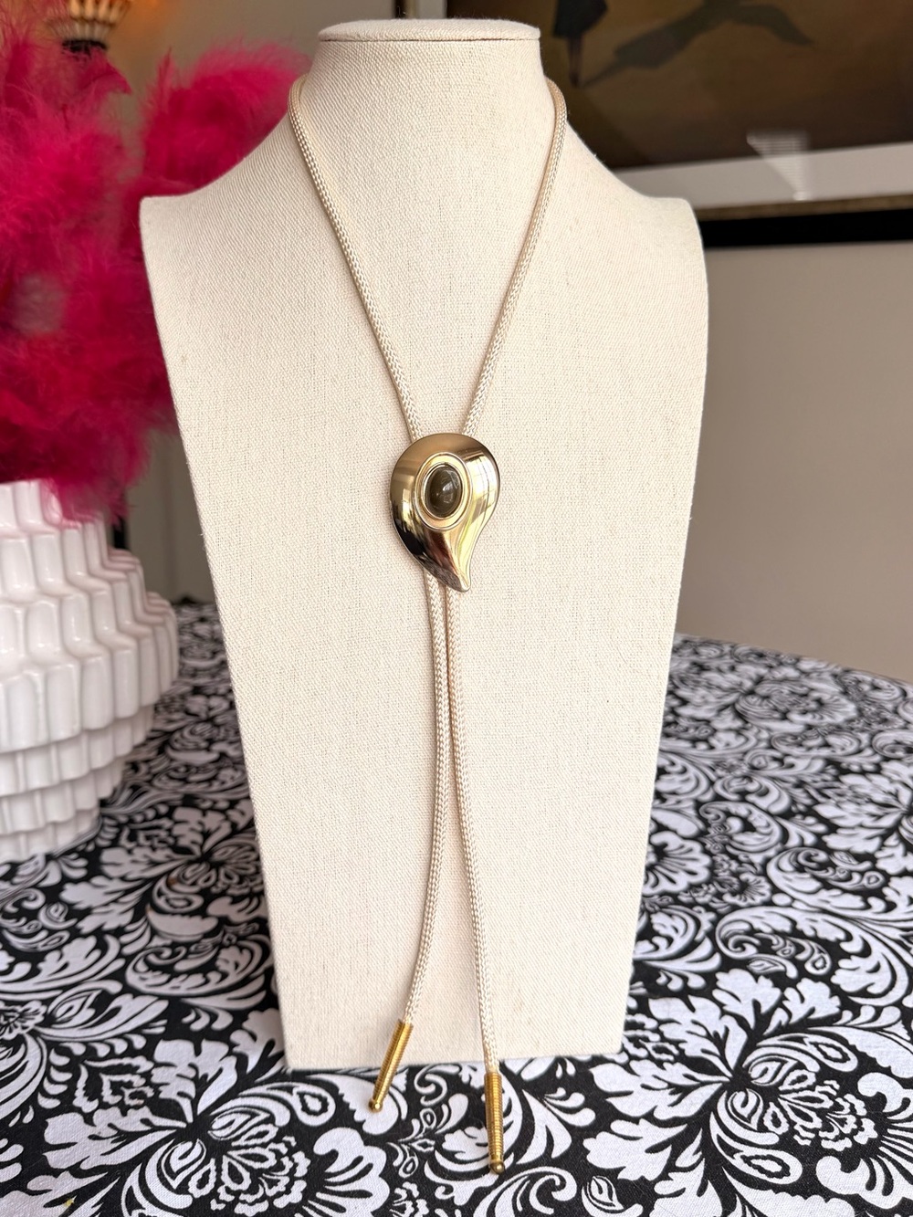 Vintage Gold Tone Modernist Bolo Lariat Necklace Faux Stone